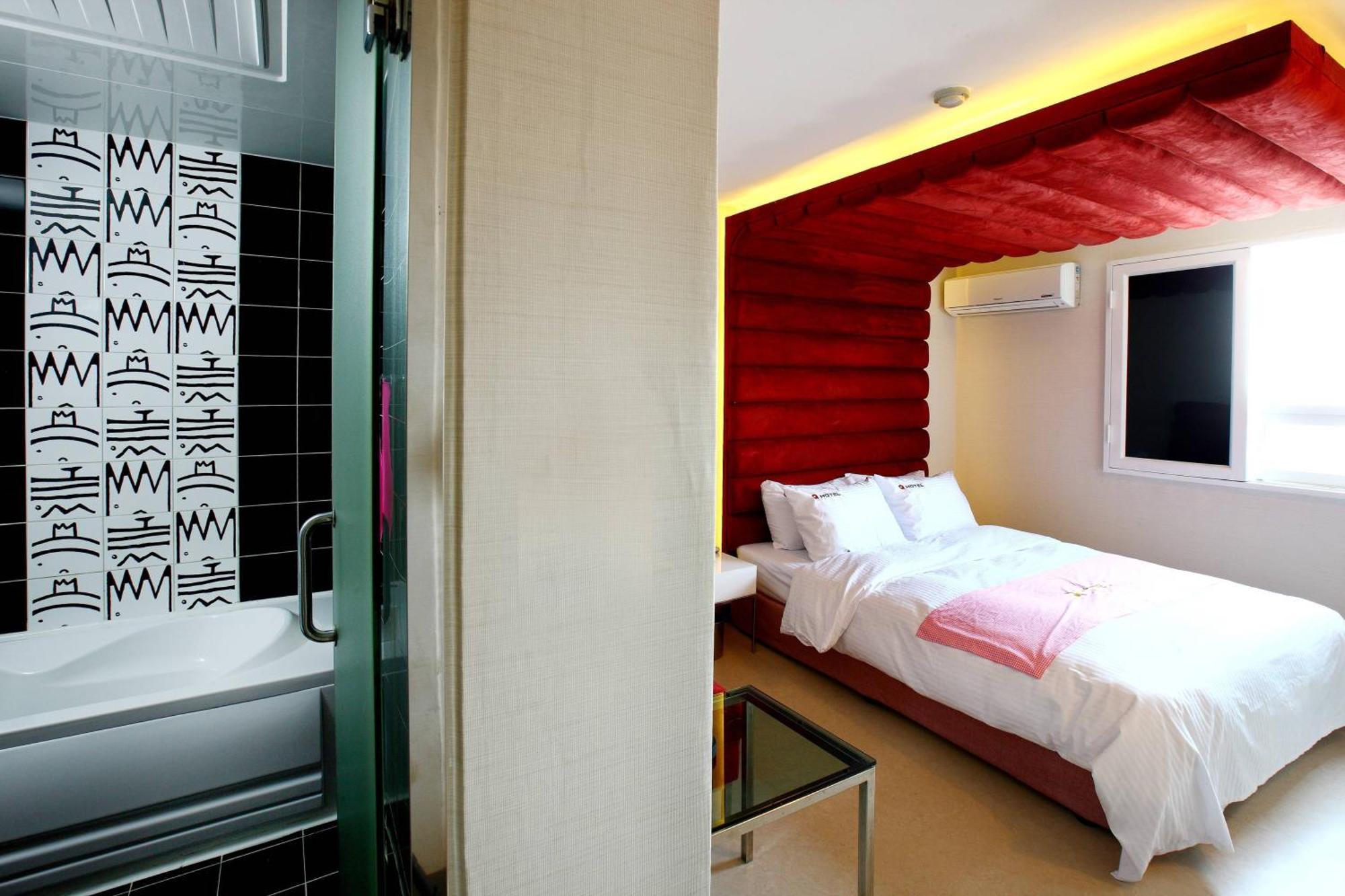 Q Hotel Paju Bagian luar foto