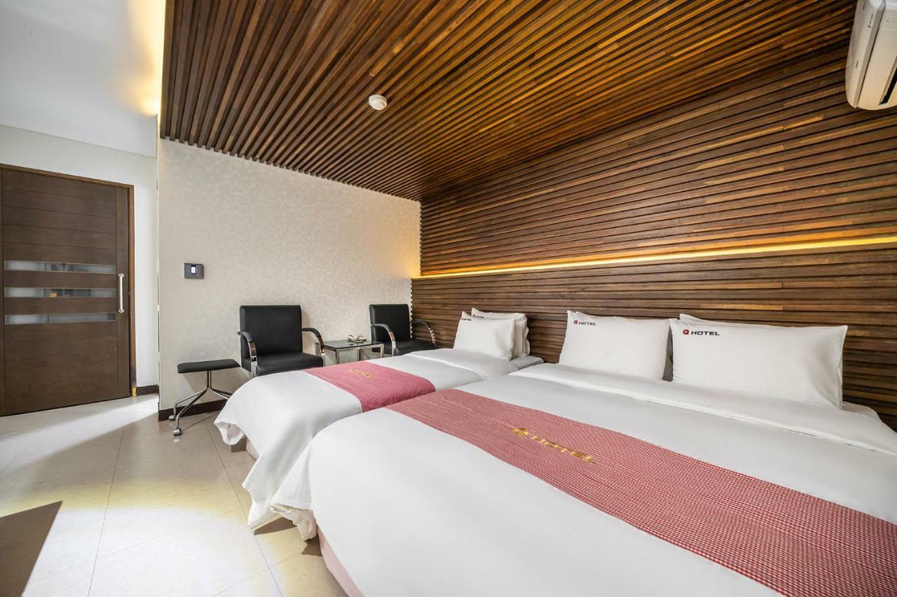 Q Hotel Paju Bagian luar foto