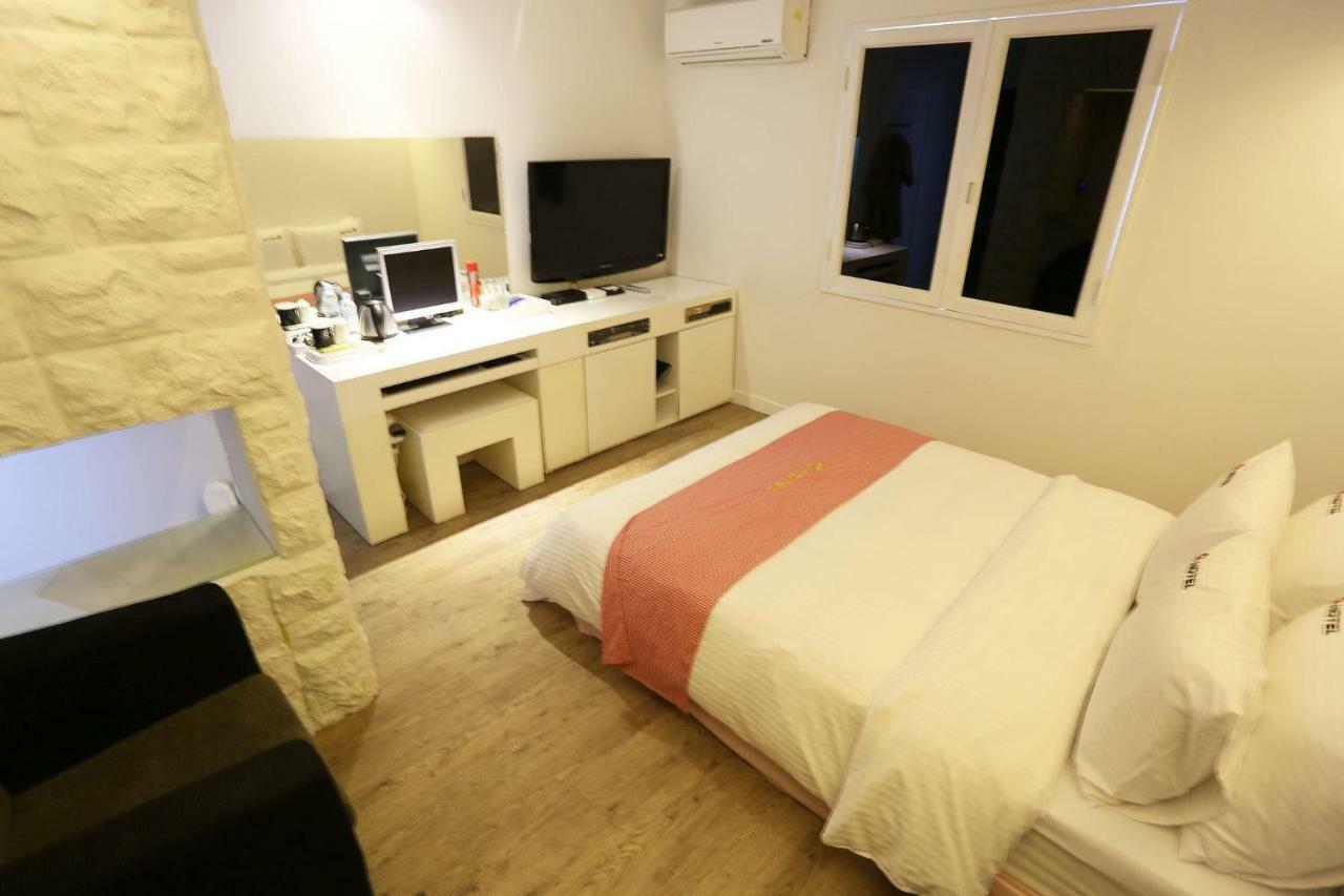 Q Hotel Paju Bagian luar foto