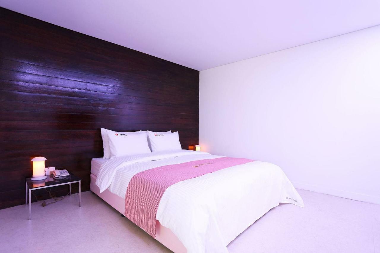 Q Hotel Paju Bagian luar foto