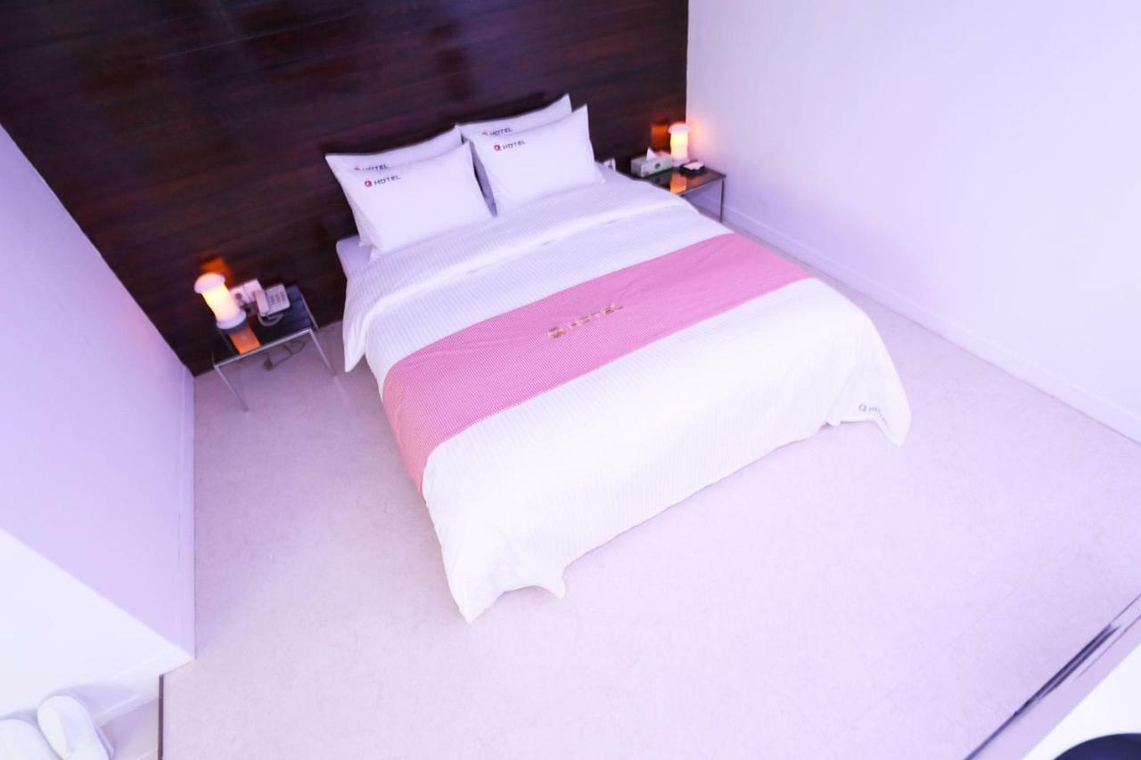 Q Hotel Paju Bagian luar foto