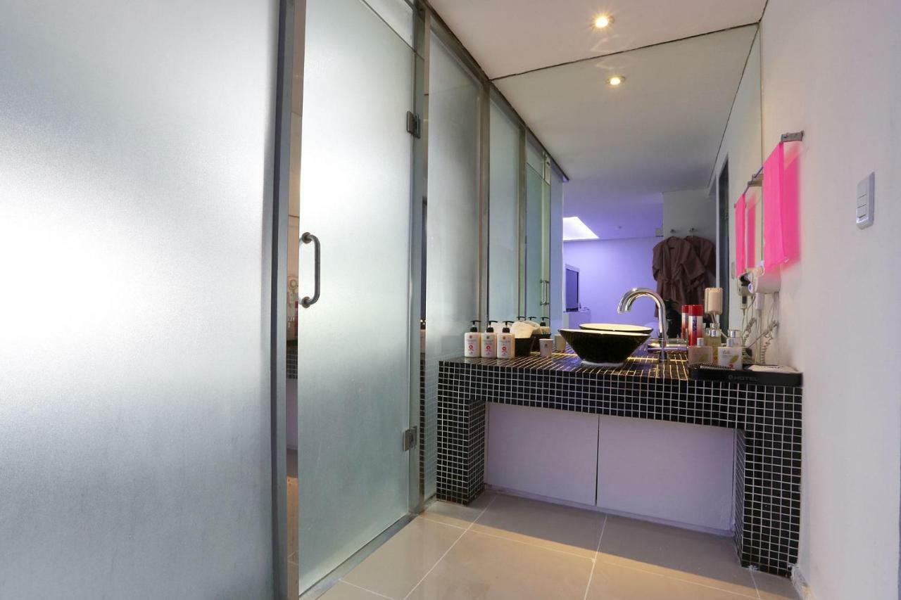 Q Hotel Paju Bagian luar foto