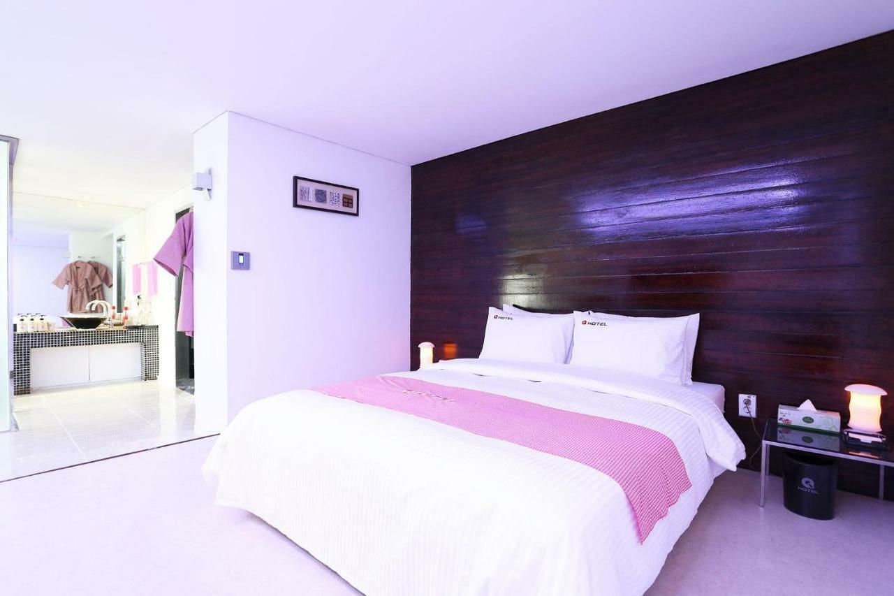 Q Hotel Paju Bagian luar foto