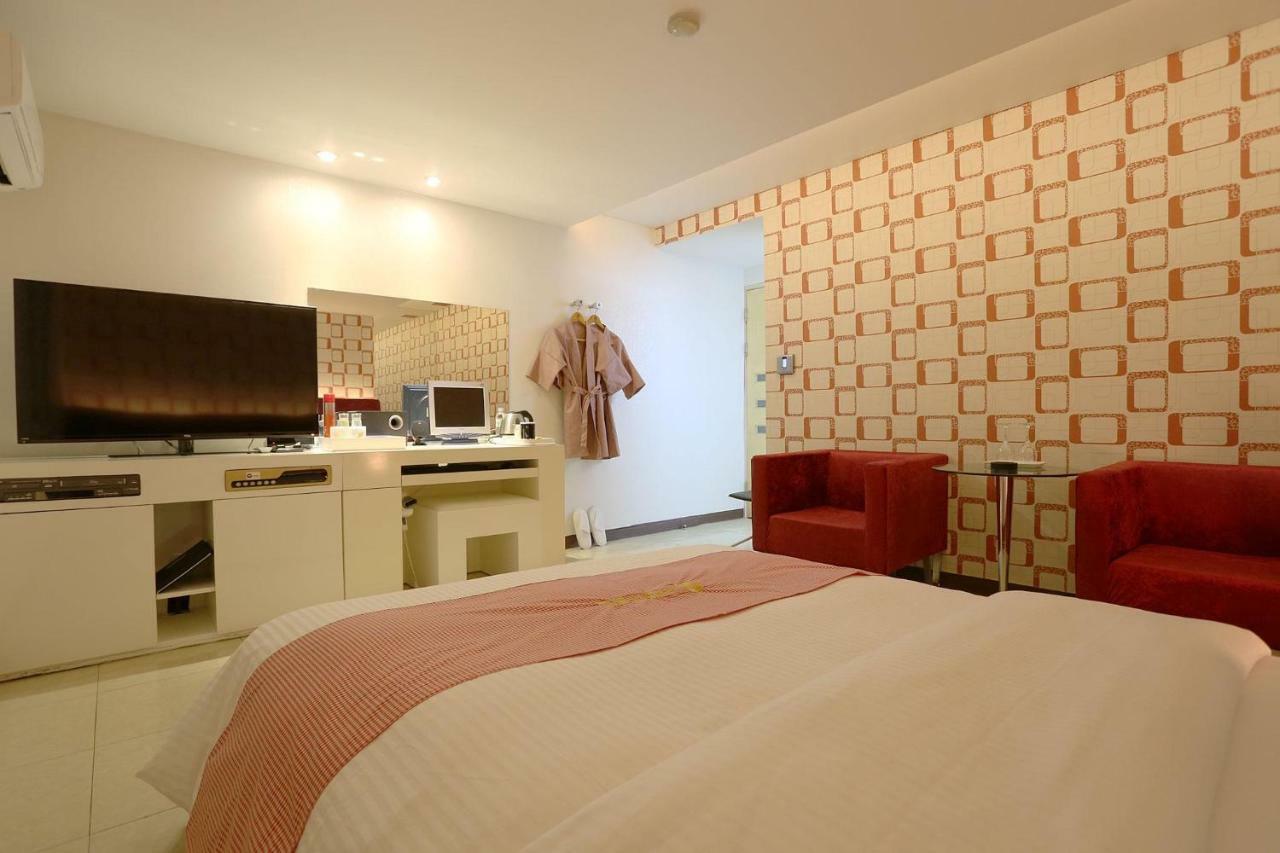 Q Hotel Paju Bagian luar foto